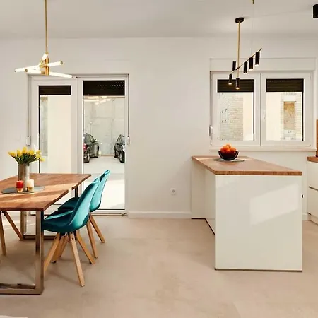Stella, Private Pool, Sleeps 12, Βίλα
