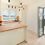 Stella, Private Pool, Sleeps 12, Villa *