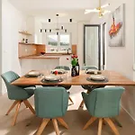 Stella, Private Pool, Sleeps 12, Villa