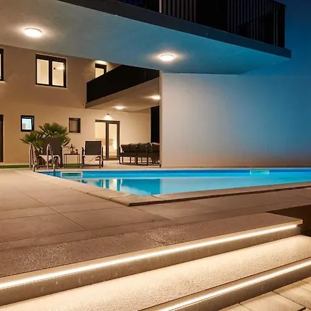Stella, Private Pool, Sleeps 12, *