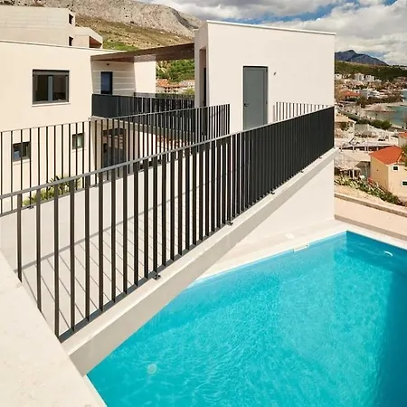 Stella, Private Pool, Sleeps 12, Villa Dugi Rat