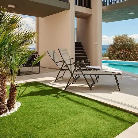 Stella, Private Pool, Sleeps 12,