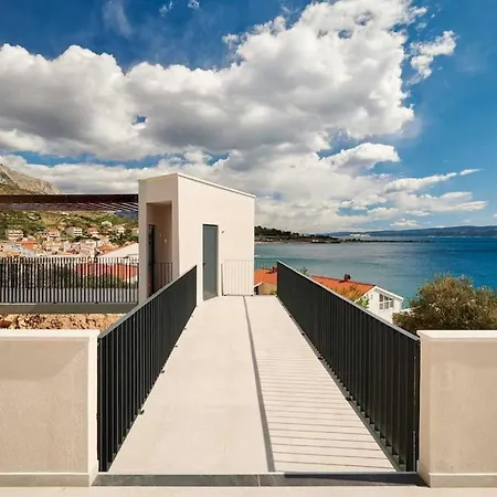 Villa Stella, Private Pool, Sleeps 12, Dugi Rat