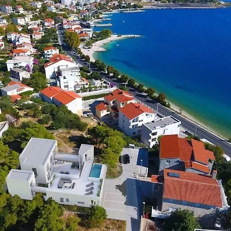 Stella, Private Pool, Sleeps 12,